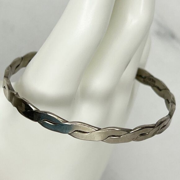 Vintage Mexico Silver Tone Braided Flat Bangle Bracelet ✨ - Picture 8 of 8
